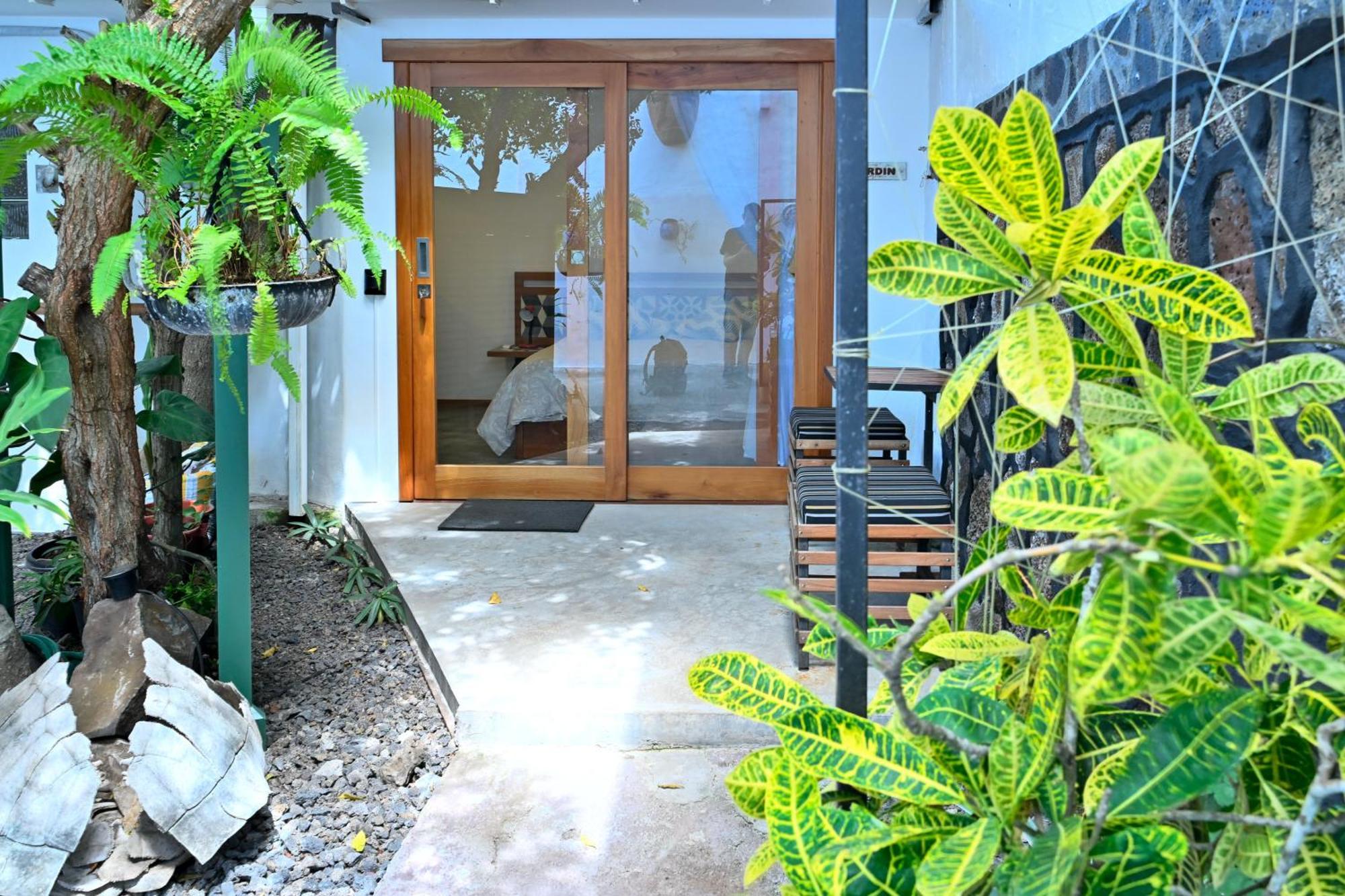 La K-Leta Boutique Guesthouse Puerto Ayora  Ngoại thất bức ảnh